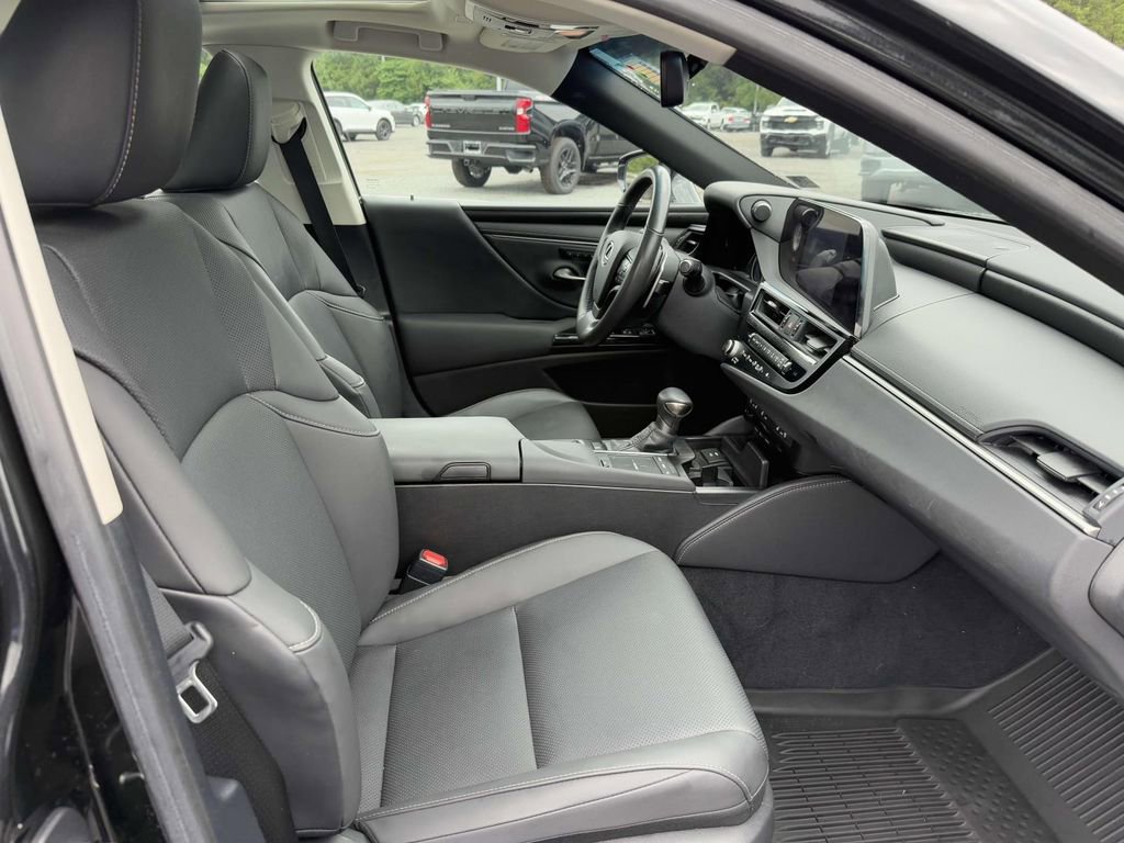 Used 2022 Lexus ES 350 w/ Premium Package image 14