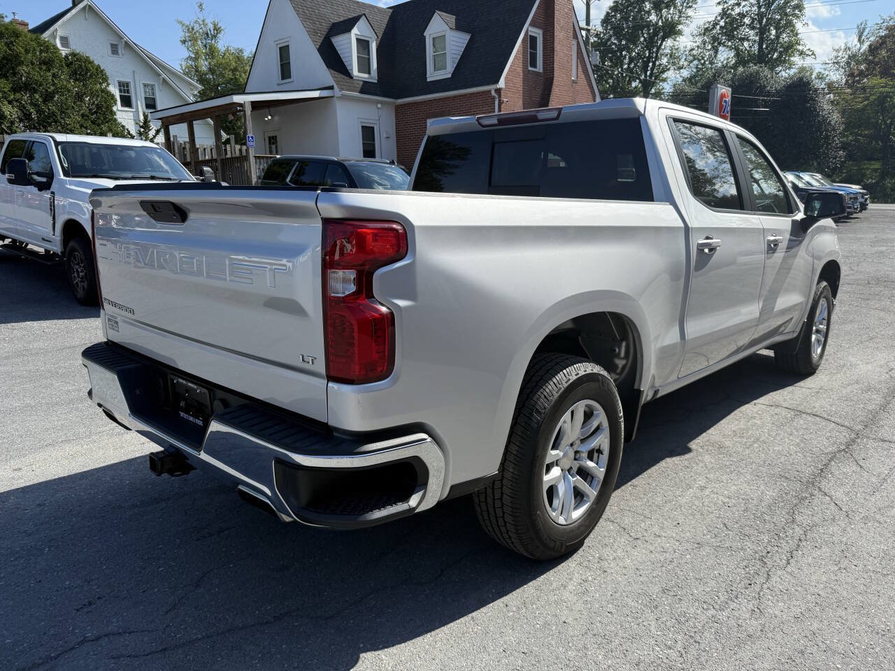 Used 2019 Chevrolet Silverado 1500 LT w/ All-Star Edition AWD/4WD image 5
