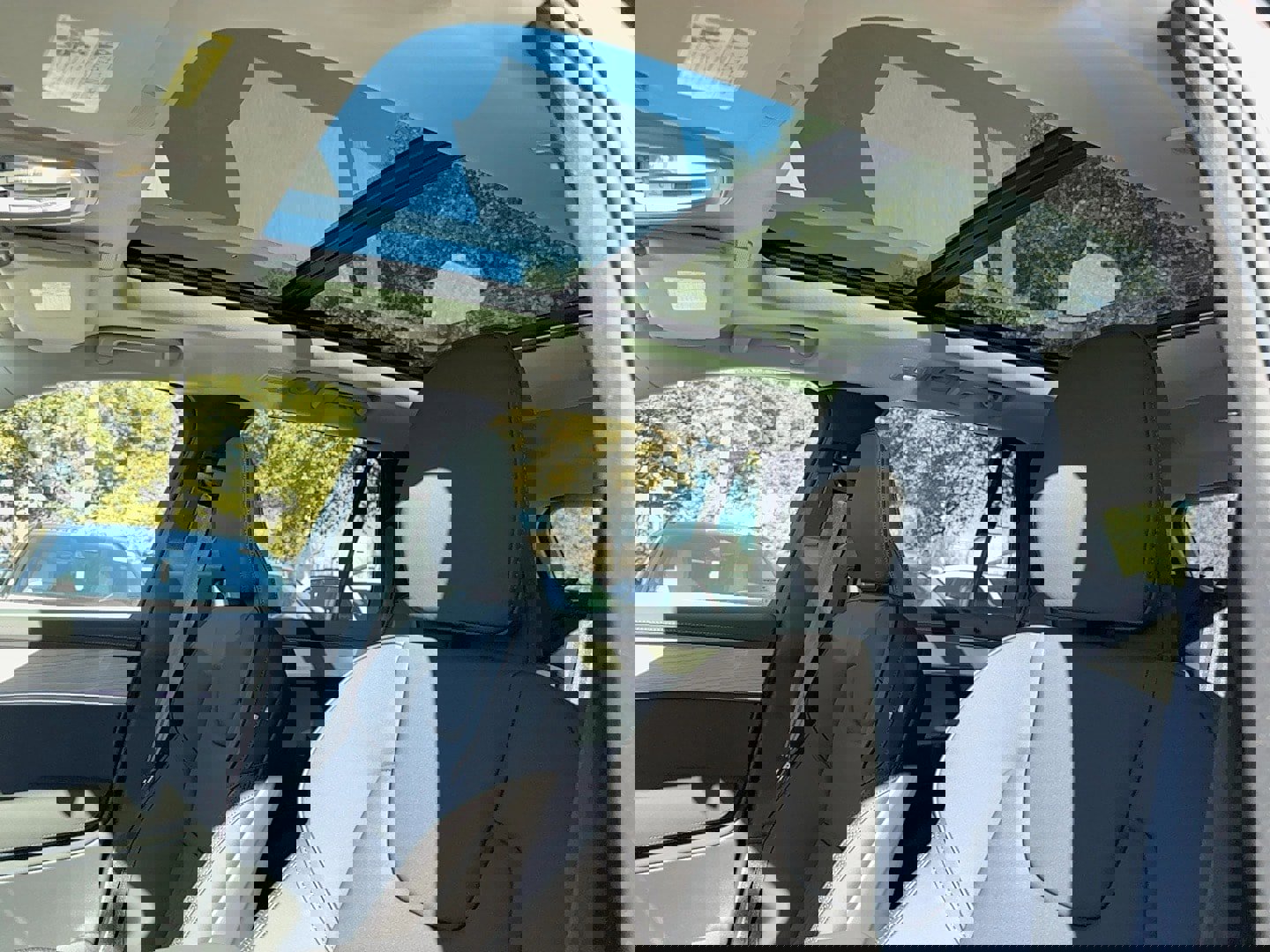 New 2026 Volvo XC90 B6 Plus w/ Protection Package image 12