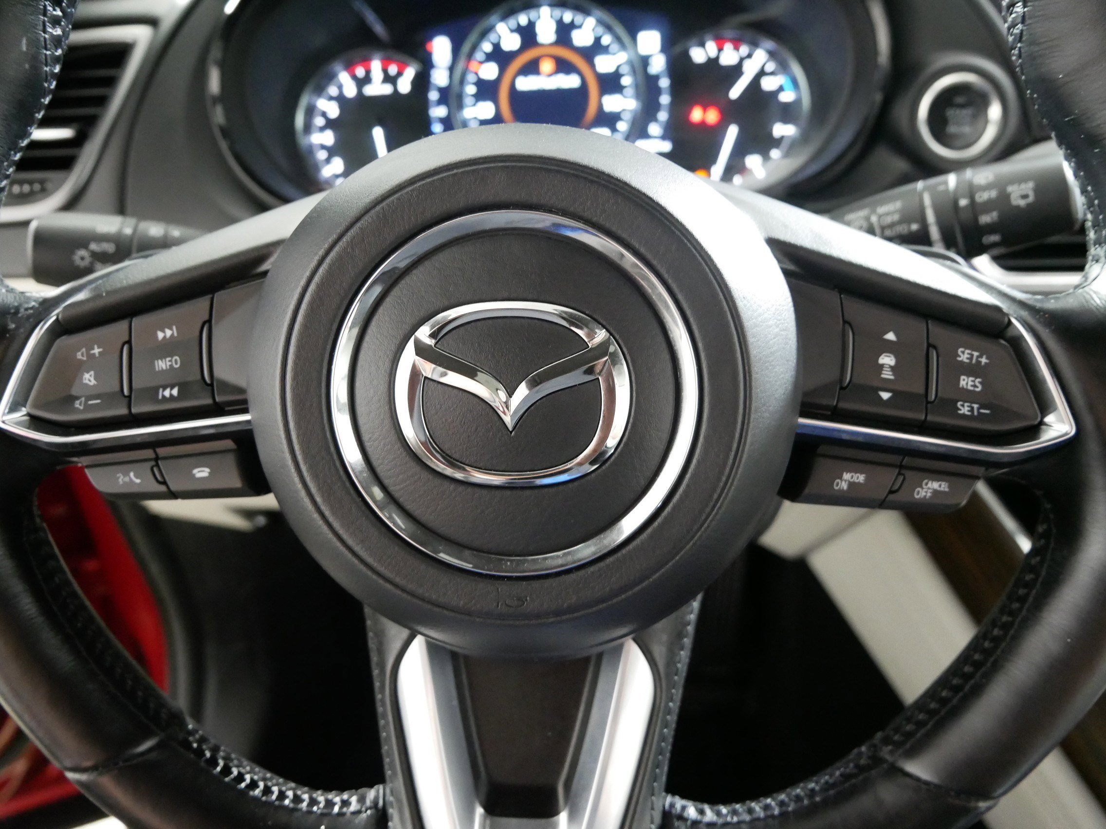 Used 2023 MAZDA CX-9 Signature image 25