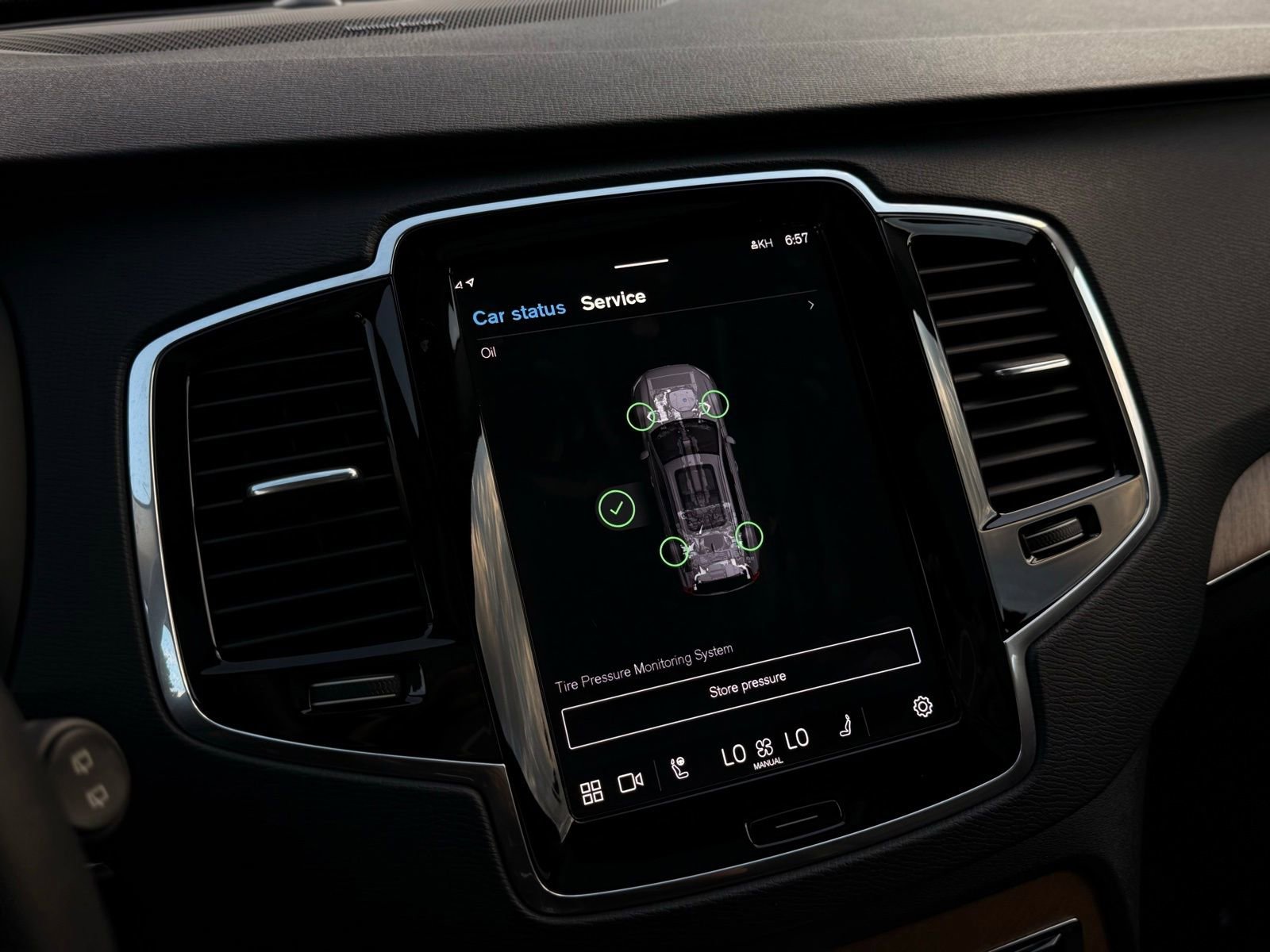 Used 2023 Volvo XC90 T8 Plus image 42