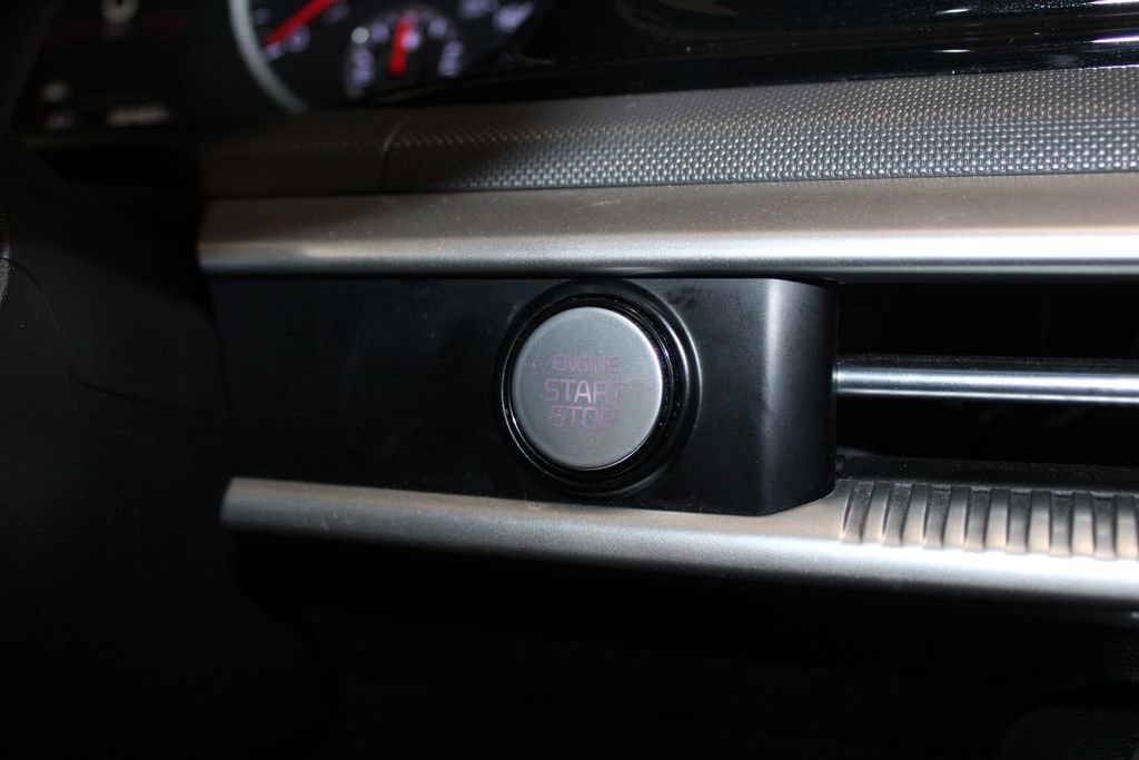 Used 2023 Kia K5 GT-Line image 47