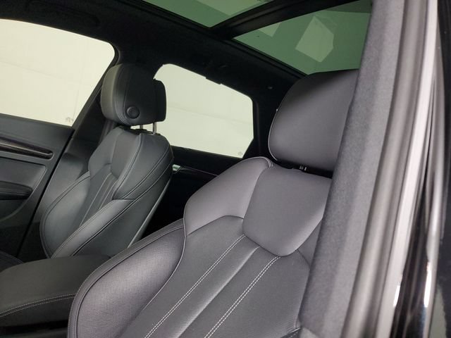 Used 2023 Audi SQ5 Prestige AWD/4WD image 19