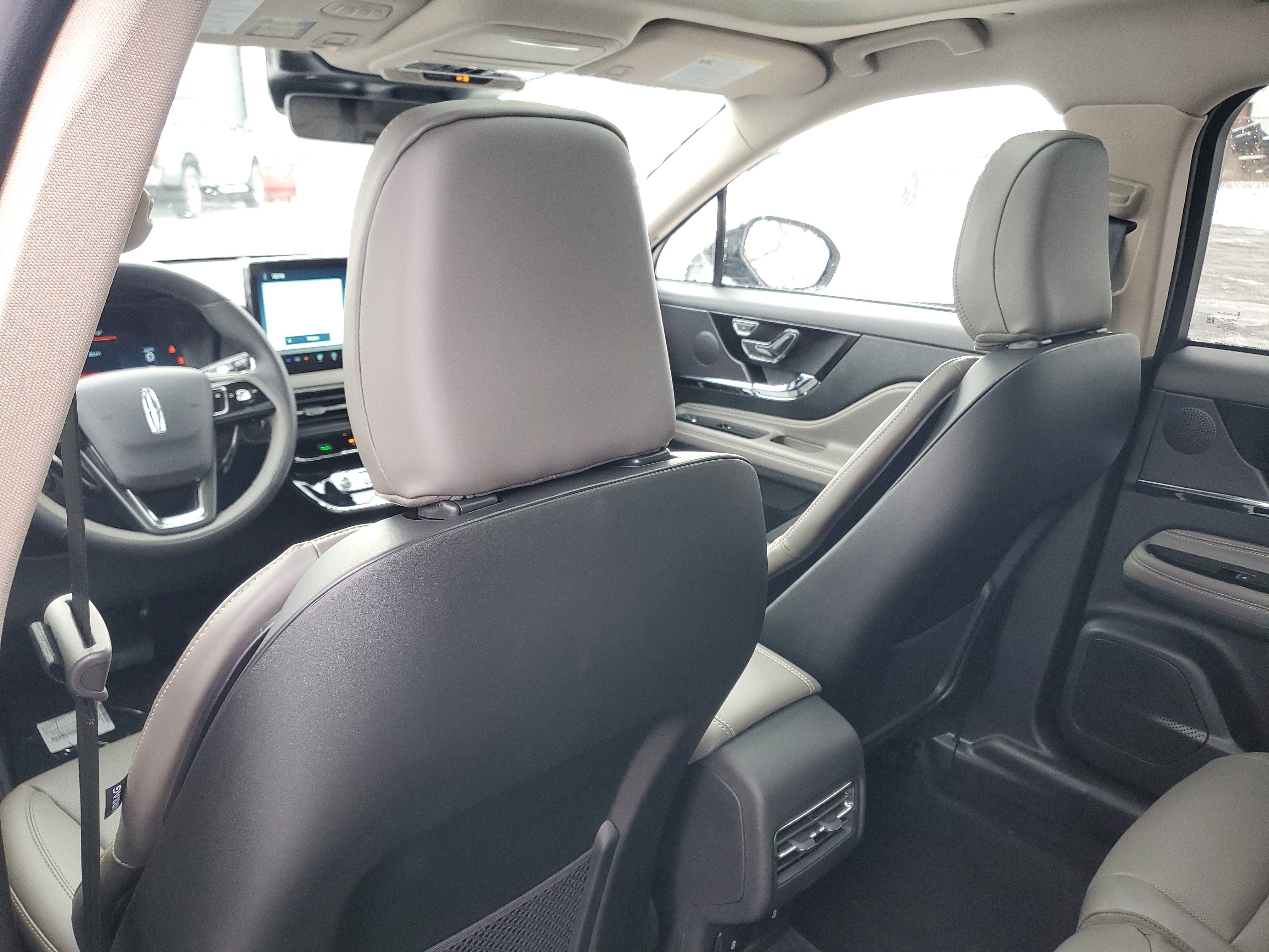 New 2026 Lincoln Corsair Premiere image 26