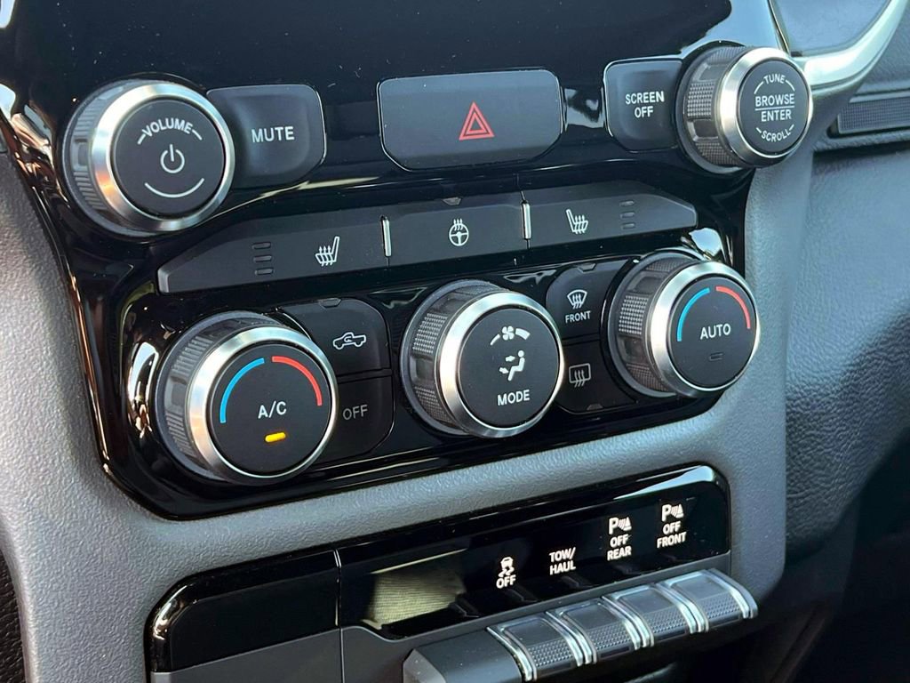 Certified 2023 RAM 1500 Big Horn AWD/4WD image 32