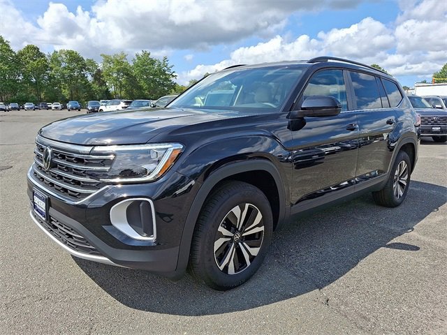 New 2026 Volkswagen Atlas SE image 2