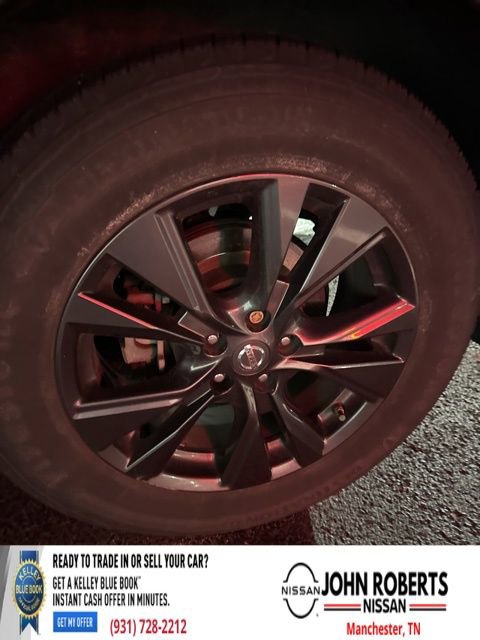 Used 2018 Nissan Murano SV w/ Premium Package image 12