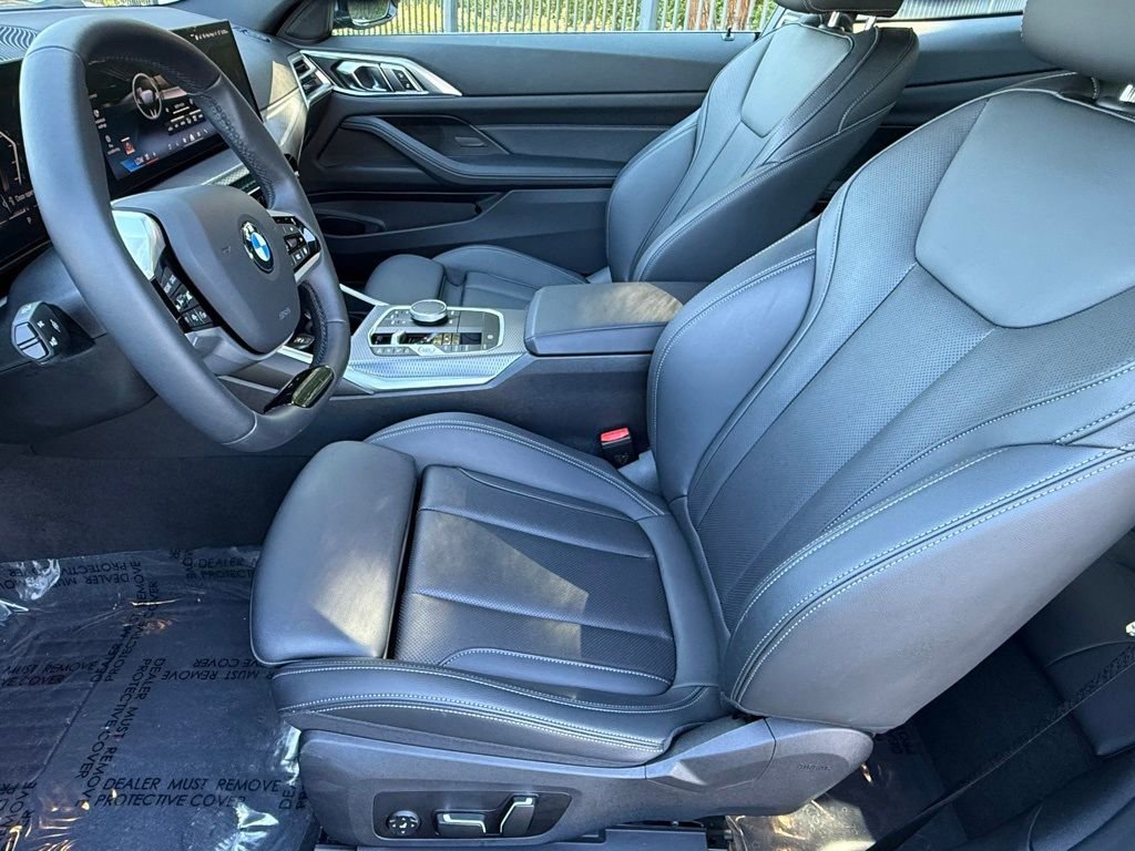 Used 2025 BMW 430i Coupe w/ Convenience Package image 19