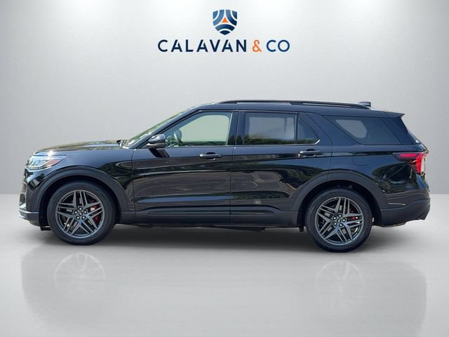 Used 2025 Ford Explorer ST AWD/4WD image 6