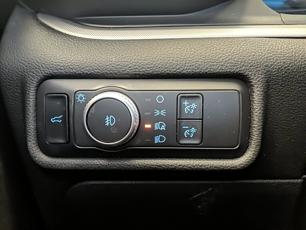 Used 2020 Ford Explorer XLT w/ Equipment Group 202A image 25