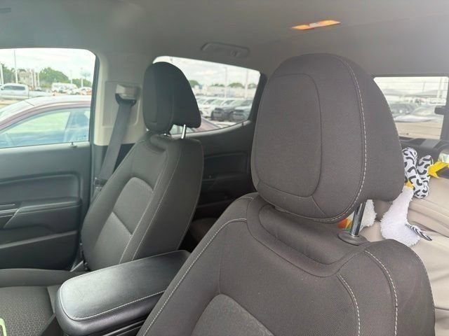 Used 2020 GMC Canyon SLE w/ Elevation Edition AWD/4WD image 9
