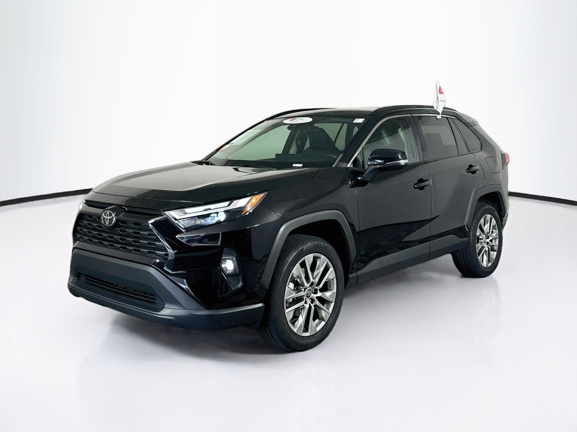 Certified 2023 Toyota RAV4 XLE Premium FWD image 7