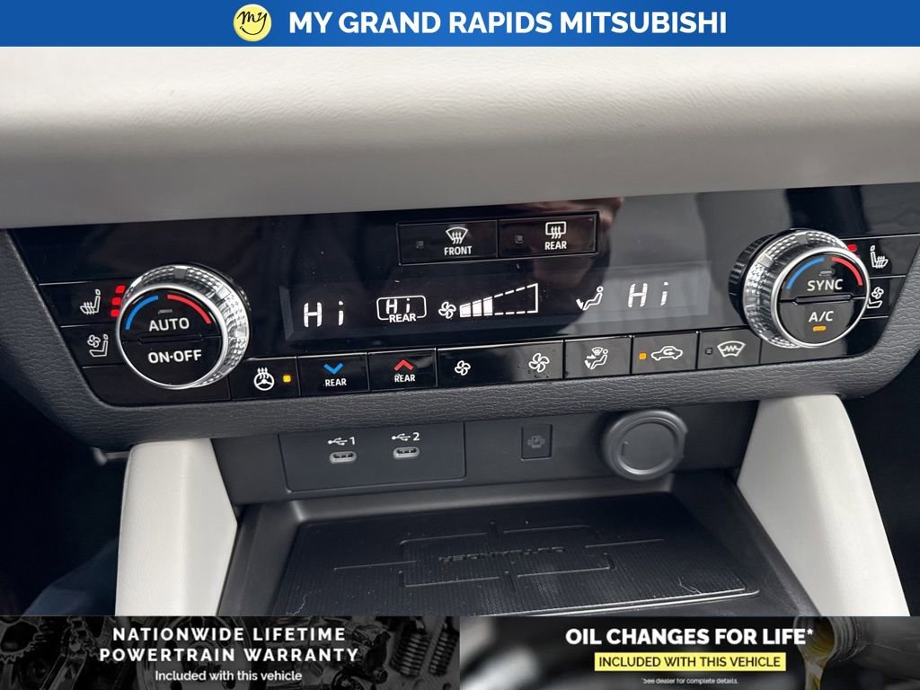 New 2026 Mitsubishi Outlander SEL image 24