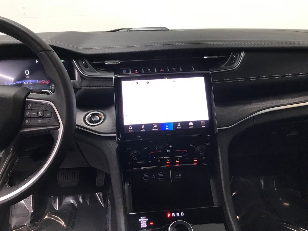 Used 2024 Jeep Grand Cherokee Limited 4xe image 17