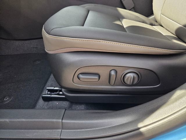 New 2026 Chevrolet Trax ACTIV w/ Driver Confidence Package image 23