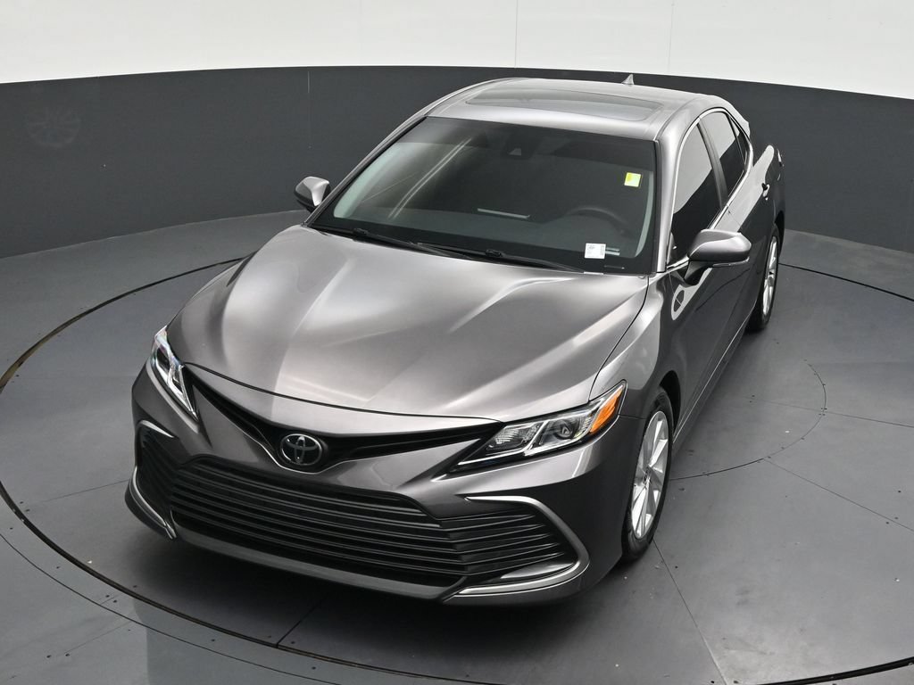 Used 2024 Toyota Camry LE w/ Convenience Package FWD image 23
