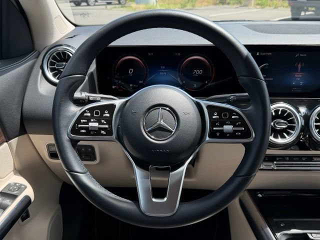 Certified 2022 Mercedes-Benz GLA 250 4MATIC image 13