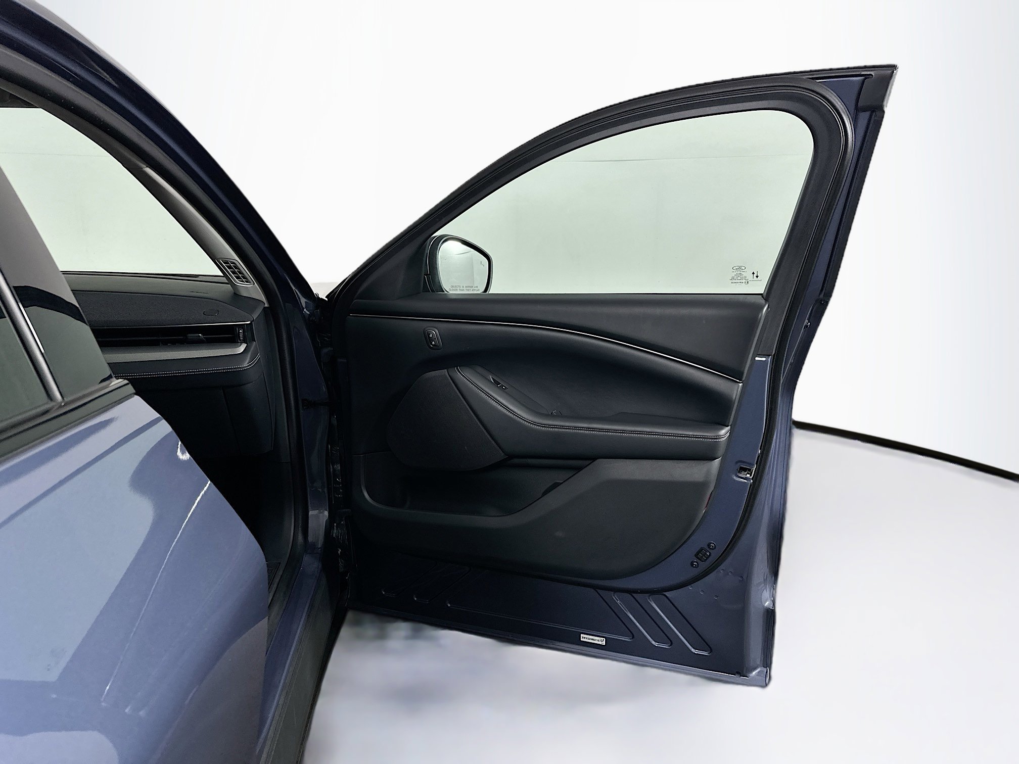 Used 2021 Ford Mustang Mach-E Select w/ Comfort/Technology Package image 32