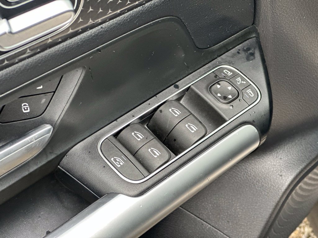 Used 2025 Mercedes-Benz GLA 250 image 15