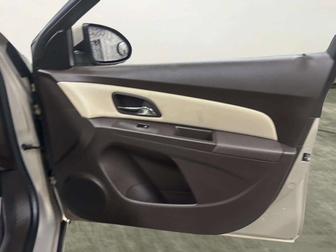 Used 2012 Chevrolet Cruze LTZ image 18