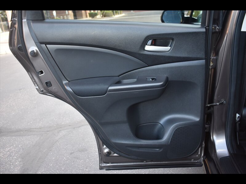 Used 2016 Honda CR-V SE image 21