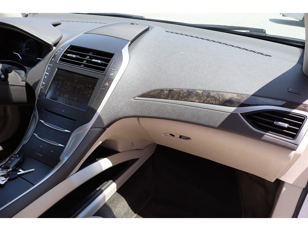 Used 2016 Lincoln MKZ Hybrid w/ Equipment Group 600A Reserve FWD image 17