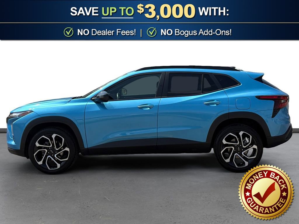 Used 2025 Chevrolet Trax RS w/ Driver Confidence Package image 2