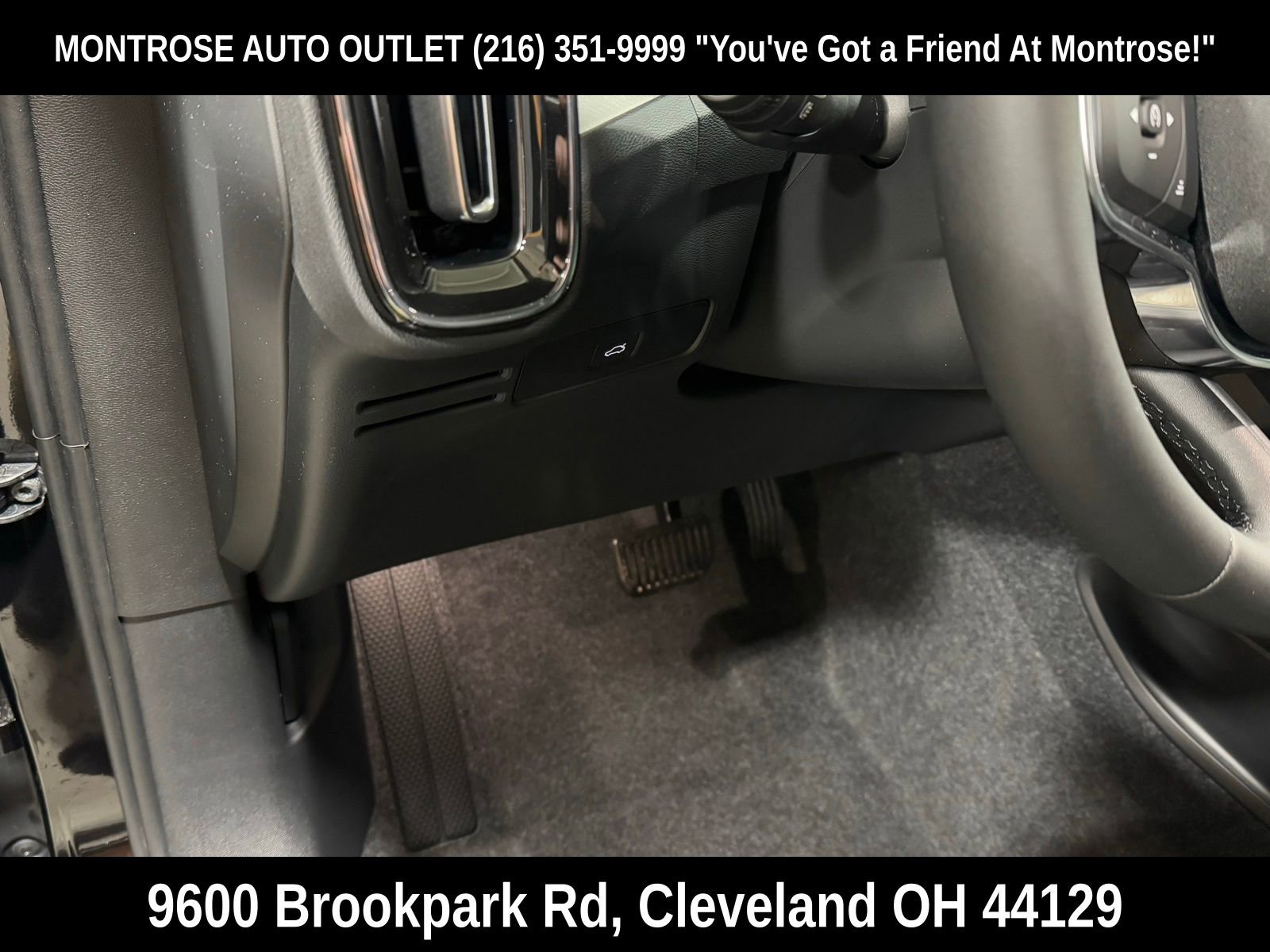 New 2026 Volvo XC40 B5 Plus w/ Protection Package Premier image 15