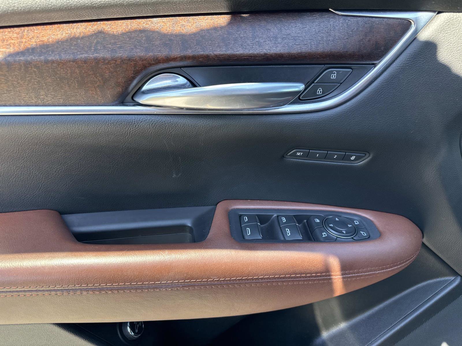 Used 2021 Cadillac XT5 Premium Luxury image 20