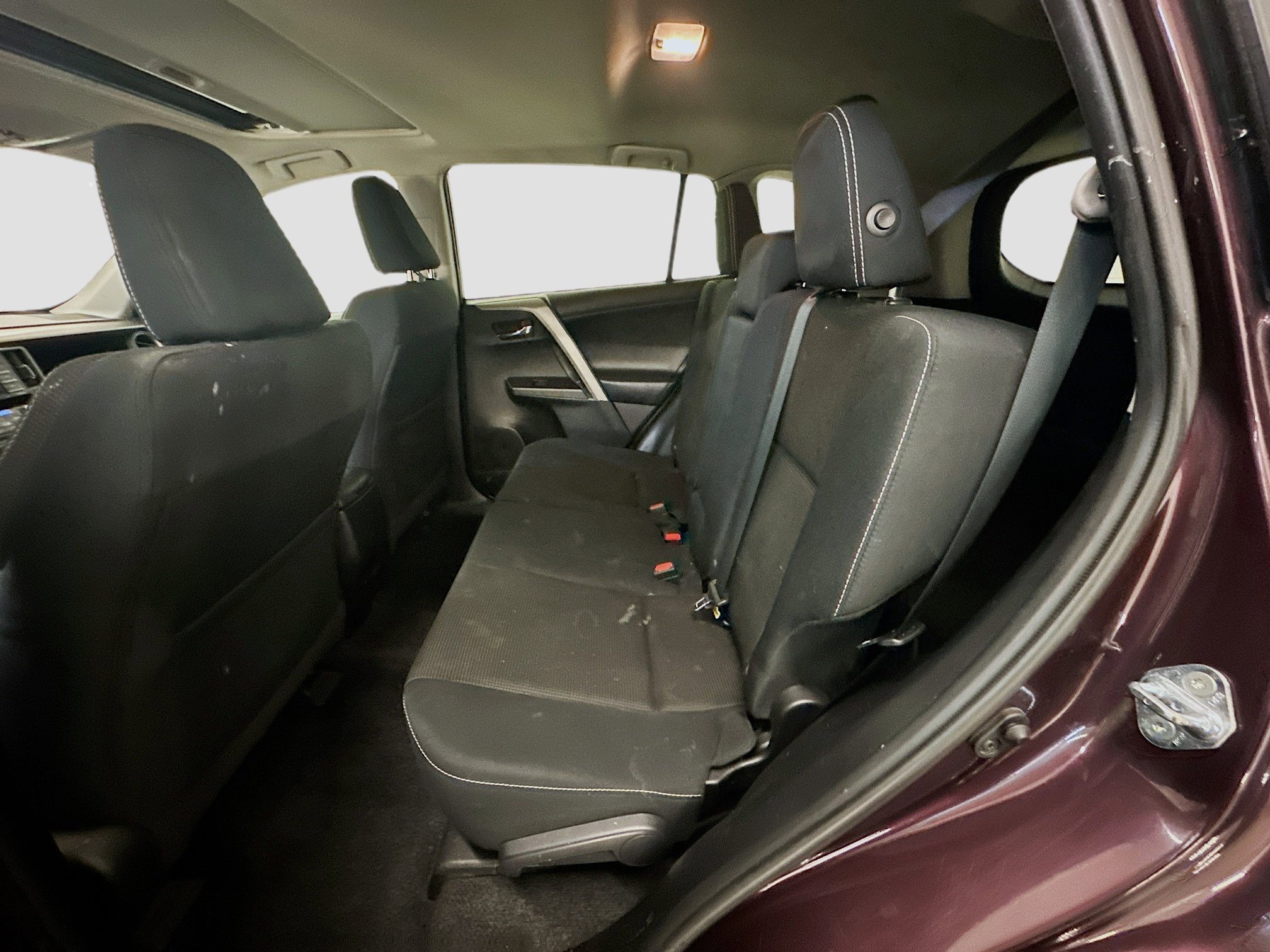 Used 2016 Toyota RAV4 XLE AWD/4WD image 29