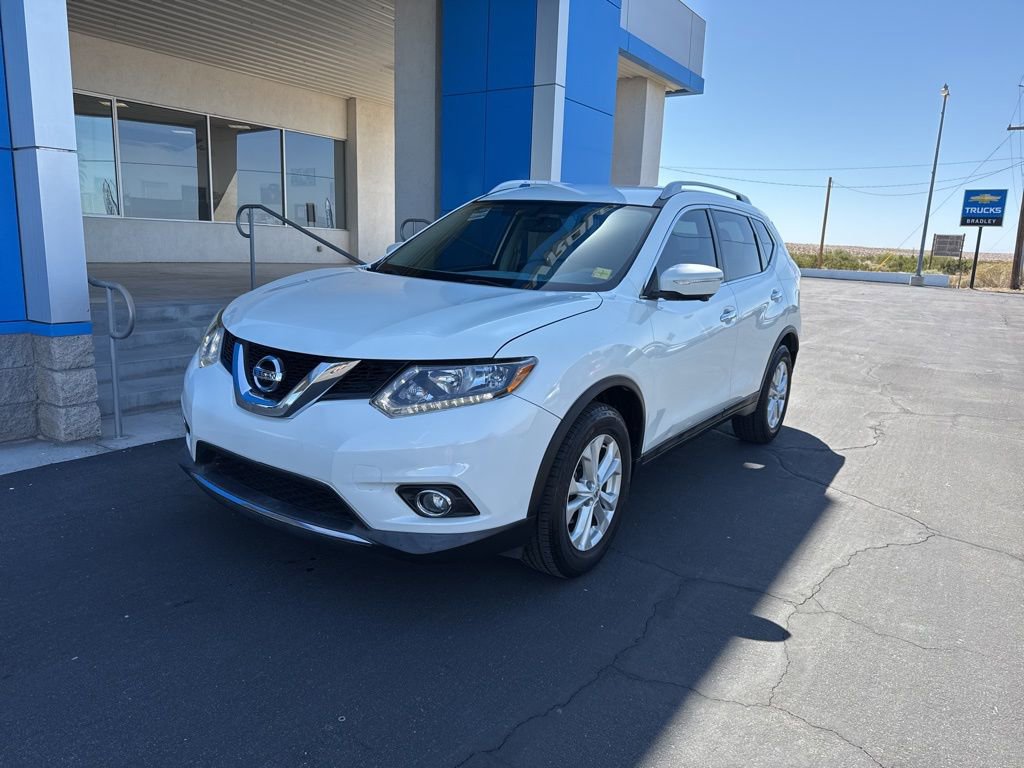 Used 2015 Nissan Rogue SV w/ SV Premium Package image 12
