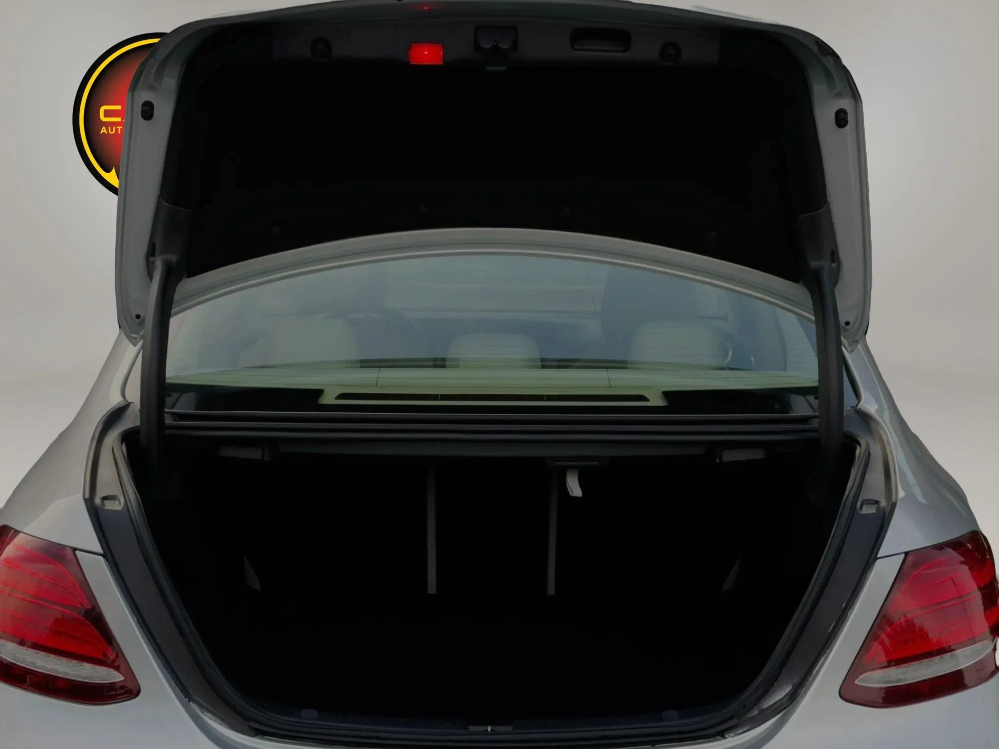 Used 2018 Mercedes-Benz E 300 image 57