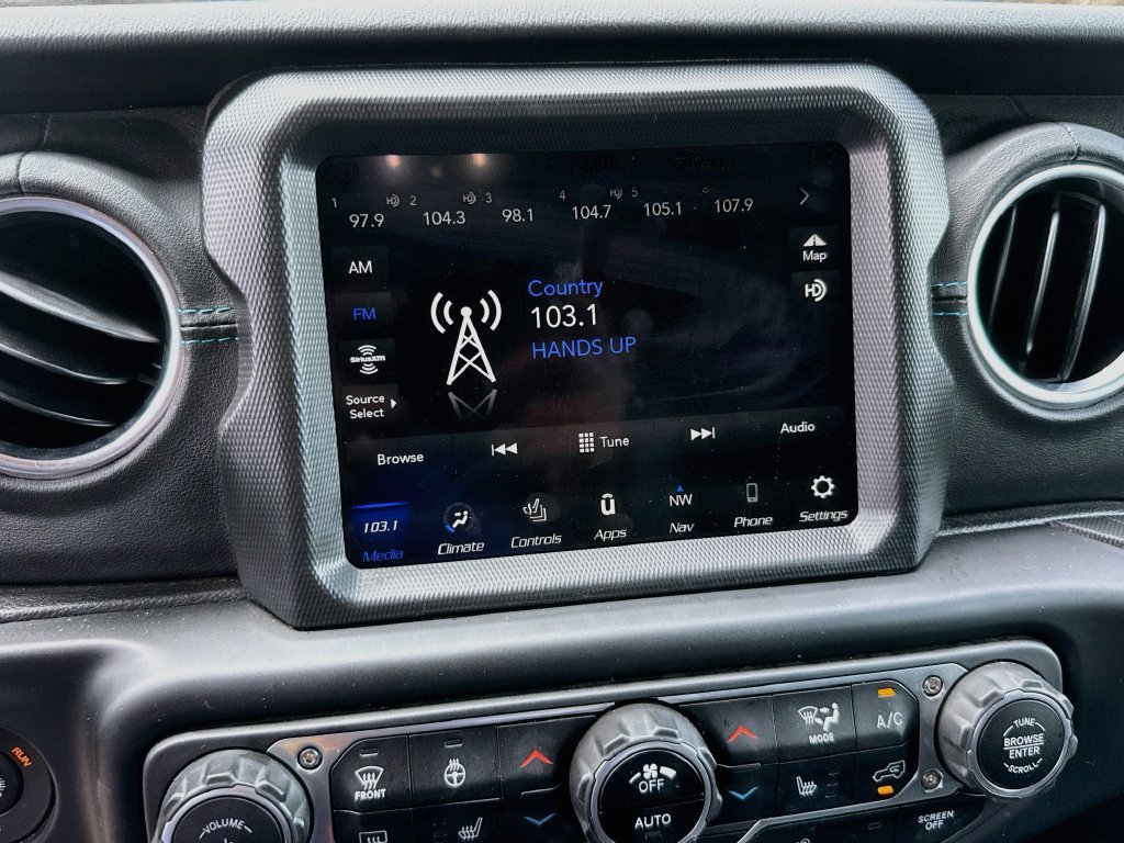Certified 2023 Jeep Wrangler Unlimited Rubicon 4xe w/ Cold Weather Group AWD/4WD image 16