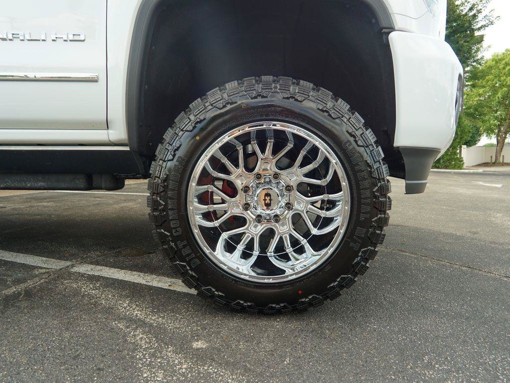 Used 2015 GMC Sierra 2500 Denali w/ Duramax Plus Package AWD/4WD image 12