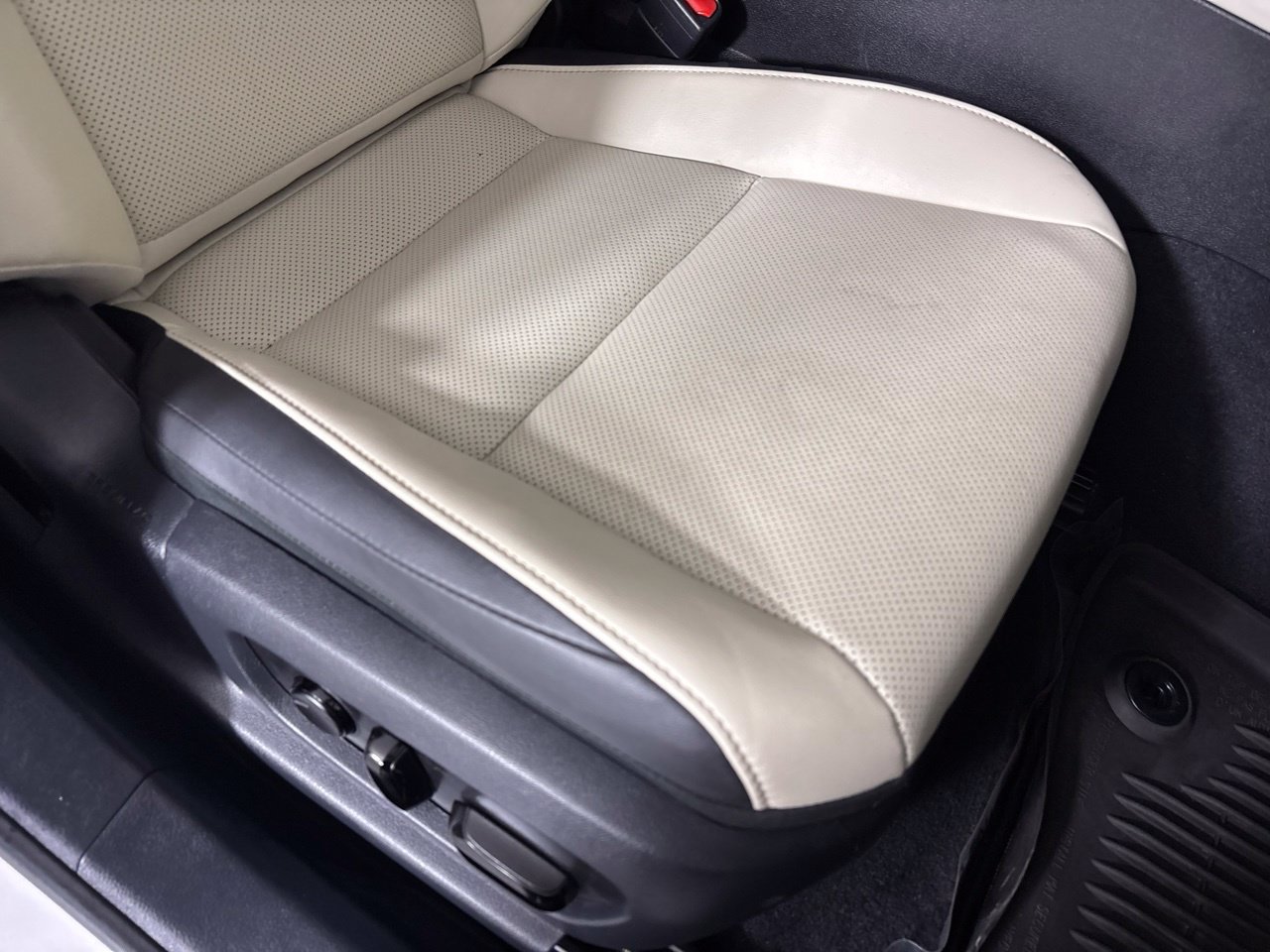 Used 2025 Lexus ES 350 w/ Premium Package FWD image 33