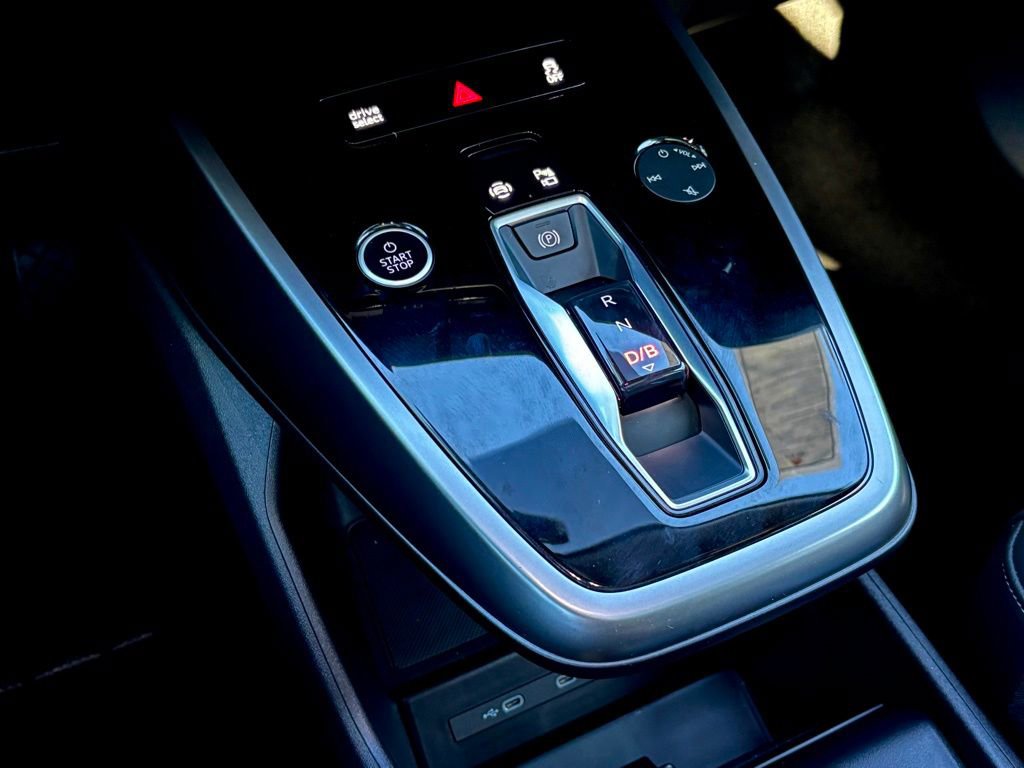 Used 2024 Audi Q4 e-tron Premium Plus w/ Premium Plus image 22