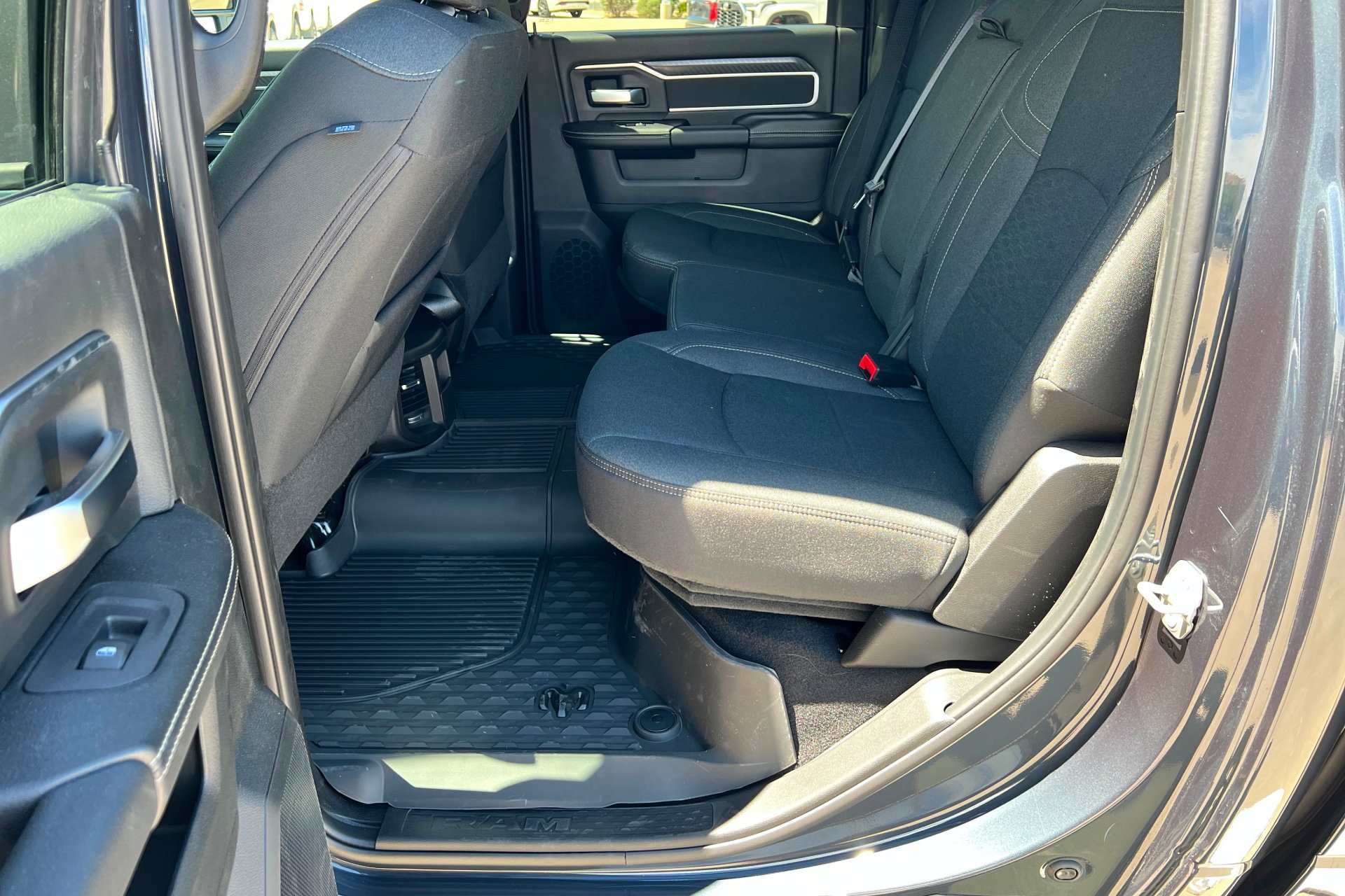 New 2026 RAM 3500 Big Horn AWD/4WD image 21