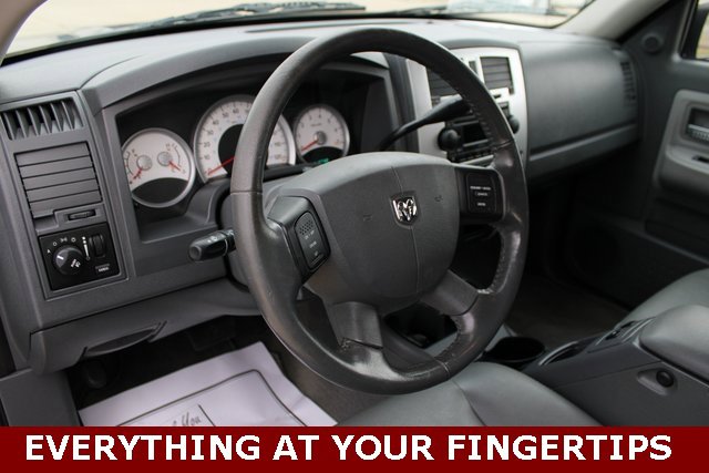 Used 2007 Dodge Dakota Laramie w/ Sun & Wheel Value Group image 12