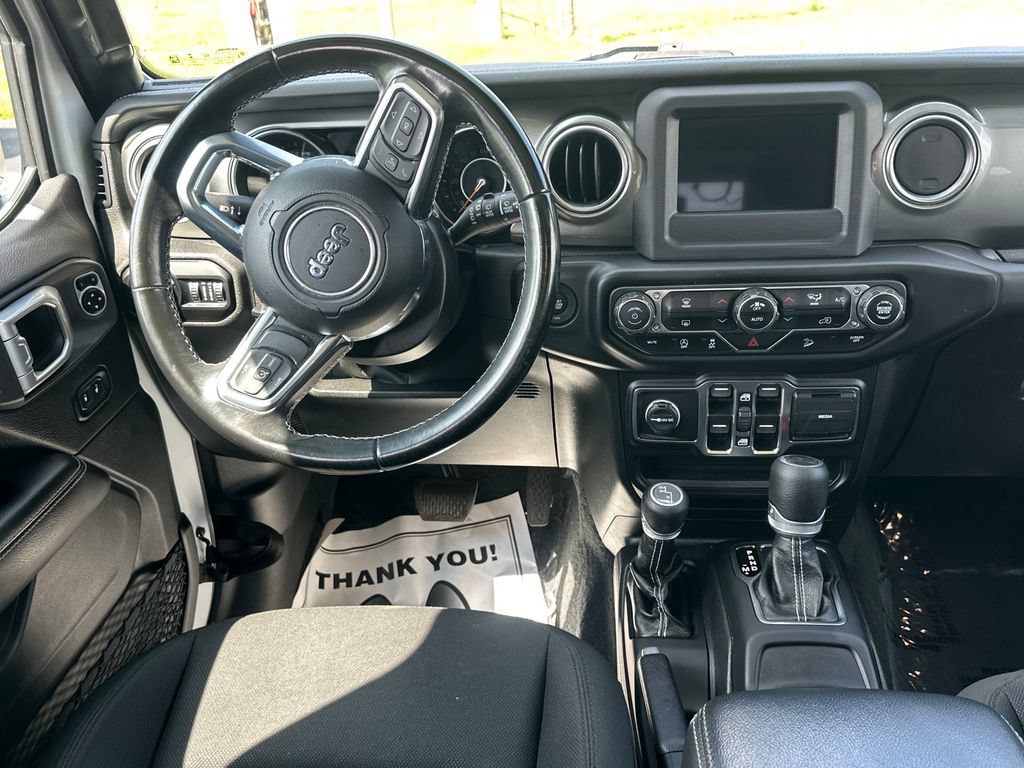 Used 2020 Jeep Wrangler Unlimited Sahara AWD/4WD image 19