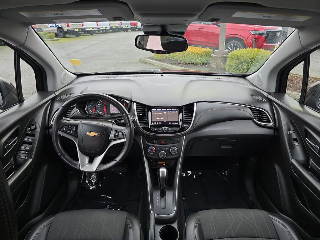 Certified 2022 Chevrolet Trax LT w/ LT Convenience Package image 22