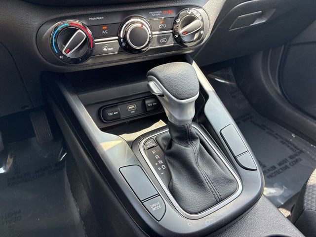 Used 2025 Kia Soul LX FWD image 31