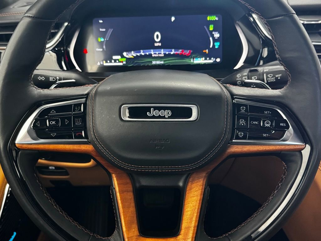 Certified 2023 Jeep Grand Cherokee Summit image 17
