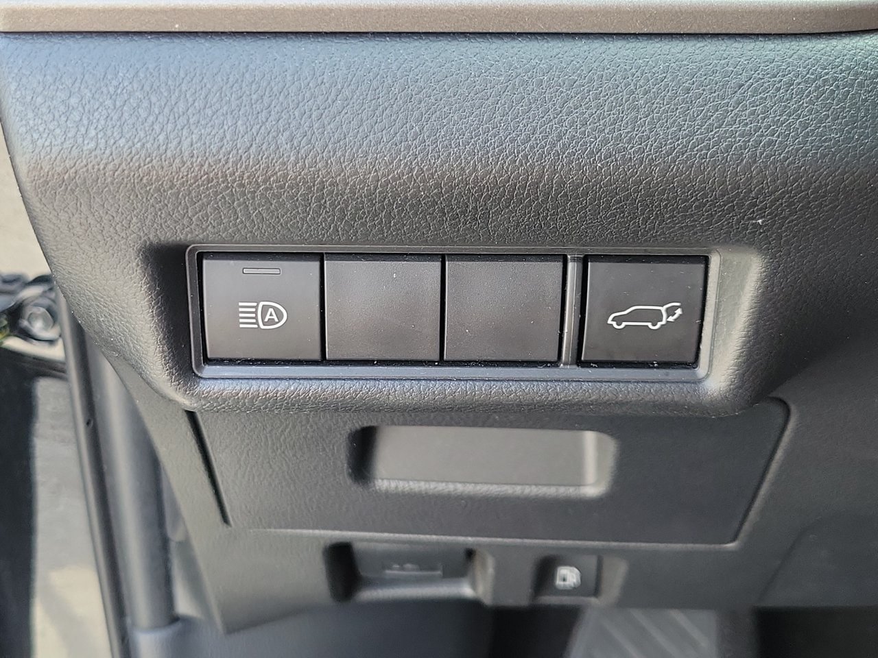 Used 2025 Toyota Grand Highlander FWD image 31