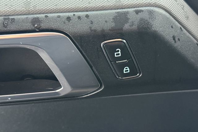 Used 2023 Ford Bronco Black Diamond image 14