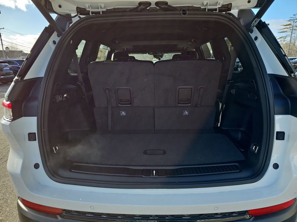 New 2025 Jeep Grand Cherokee L Altitude image 19
