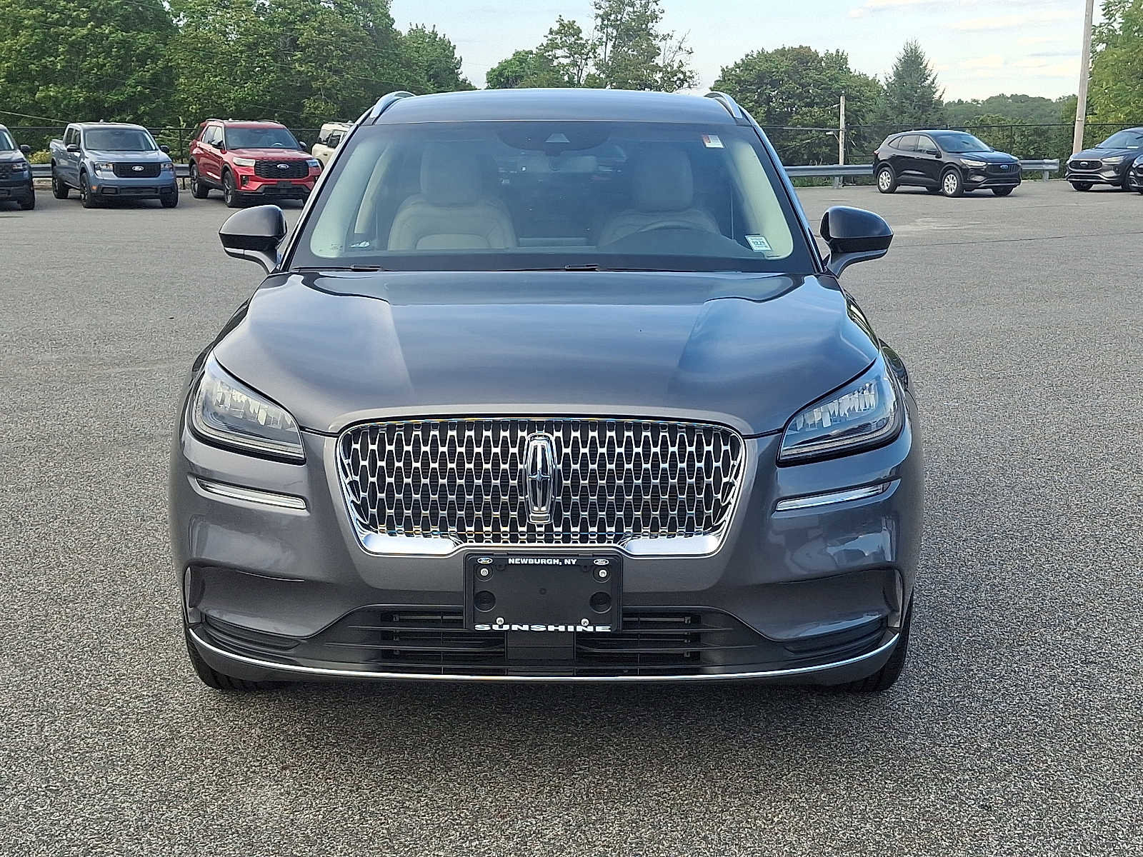 Used 2022 Lincoln Corsair Standard w/ Equipment Group 101A image 2