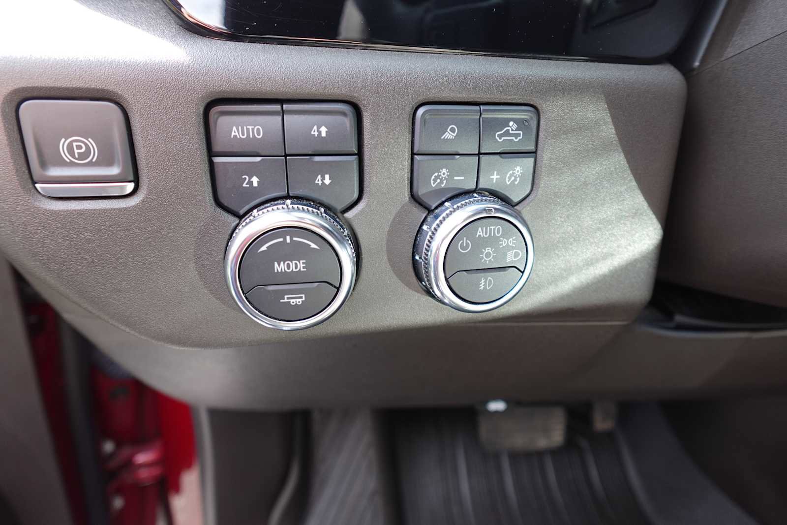 Used 2023 GMC Sierra 1500 SLT w/ SLT Premium Package AWD/4WD image 17