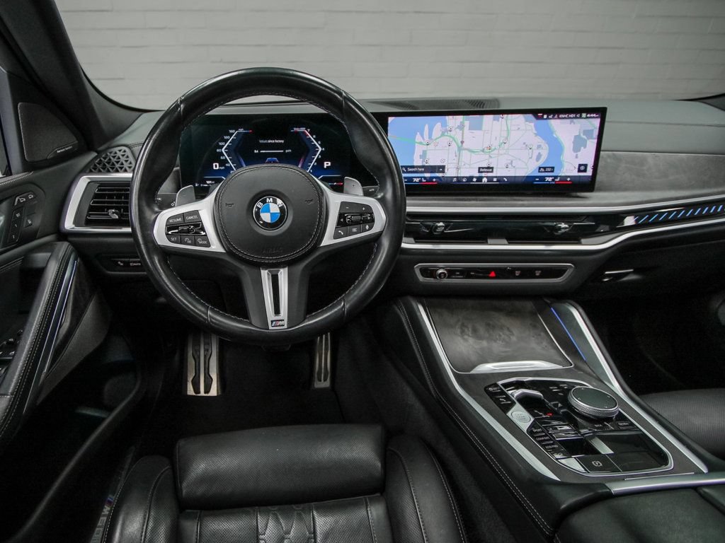 Used 2024 BMW X6 M60i AWD/4WD image 13