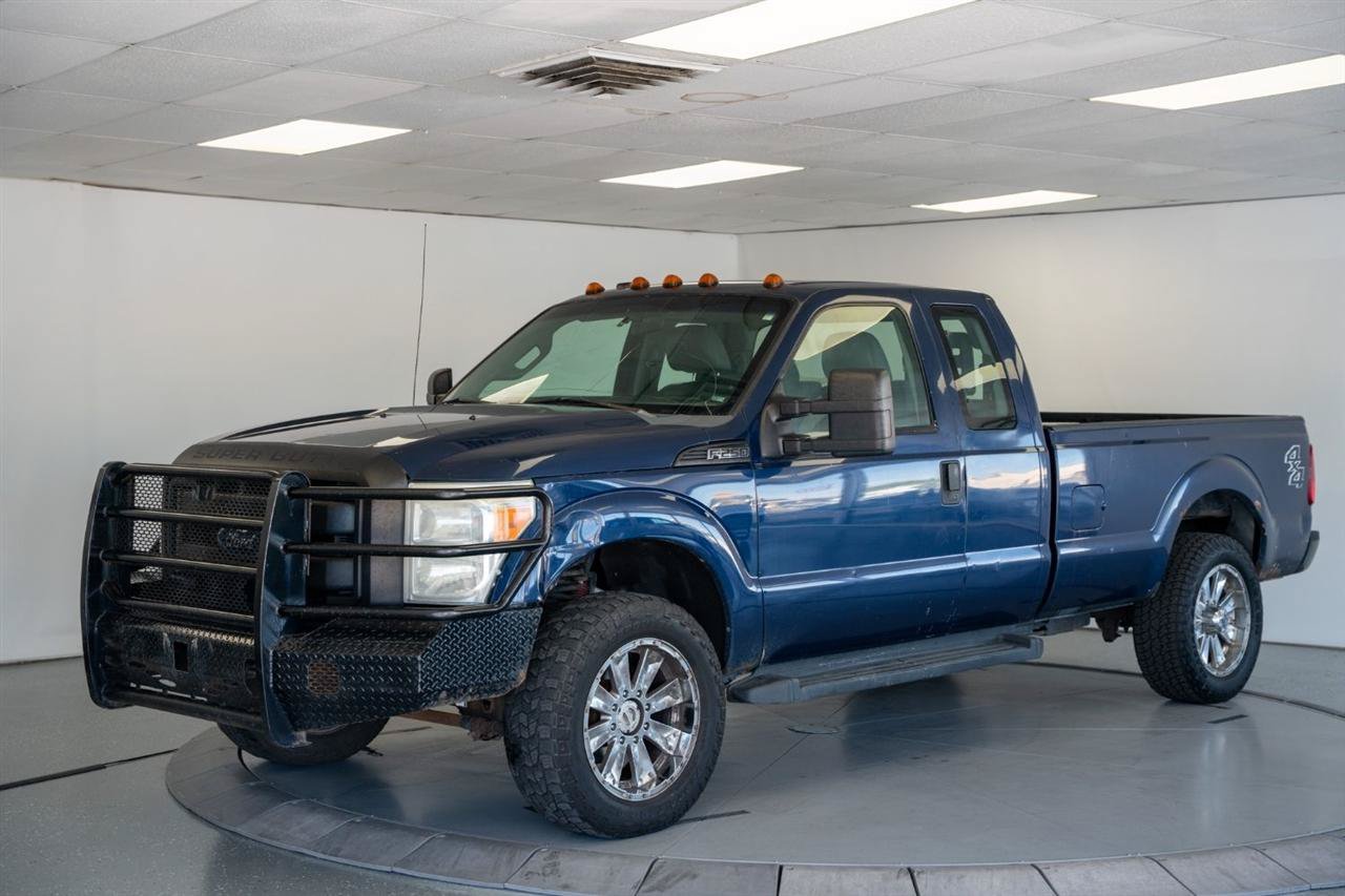 Used 2011 Ford F250 XL w/ Skid Plate Pkg AWD/4WD image 3