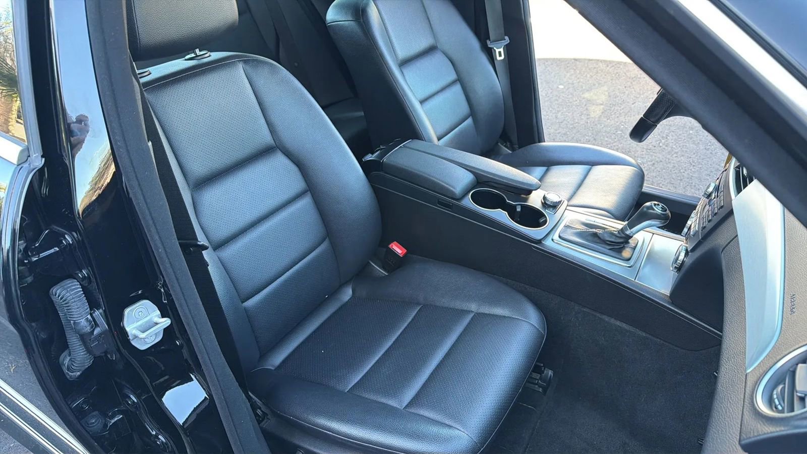 Used 2013 Mercedes-Benz C 250 Sedan w/ Multimedia Pkg image 11